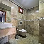 Tlos Deluxe 3+1 ,oezel Havuzlu, Villa