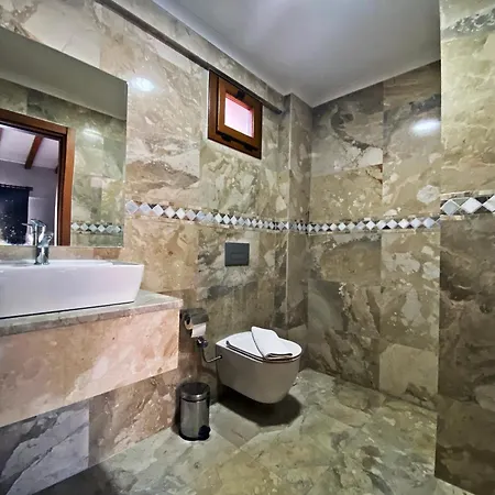 Tlos Deluxe 3+1 ,oezel Havuzlu, Villa
